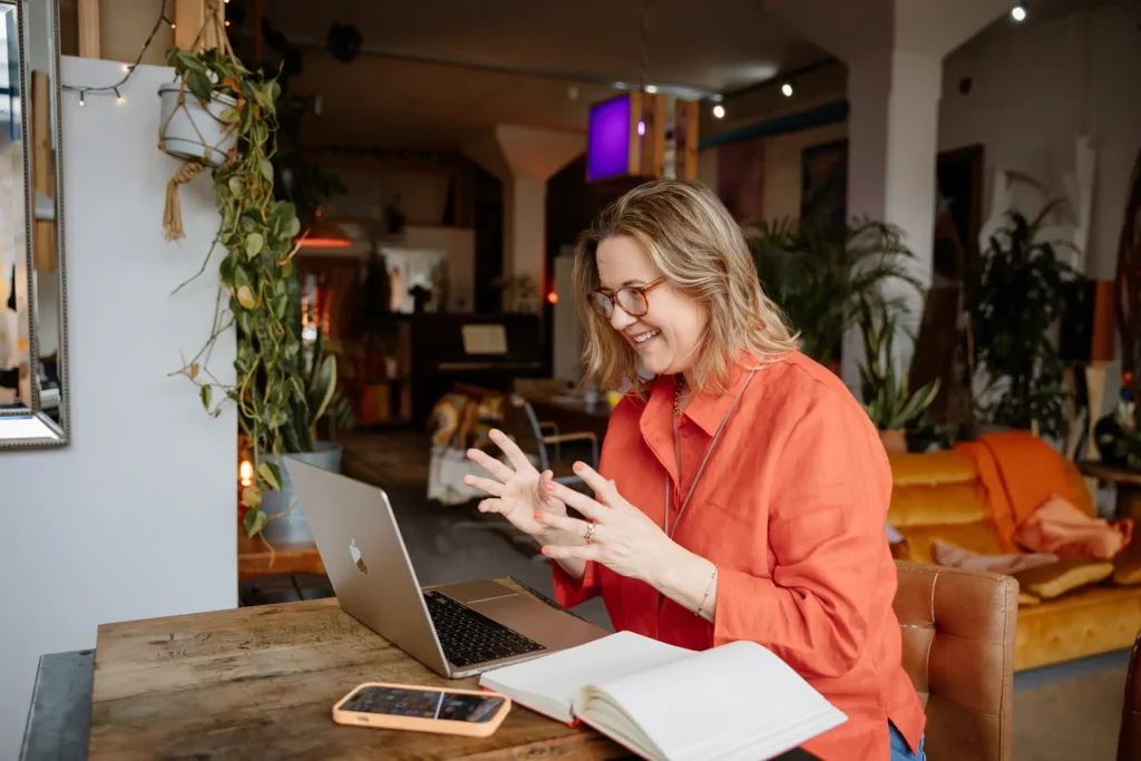 Online creative coaching